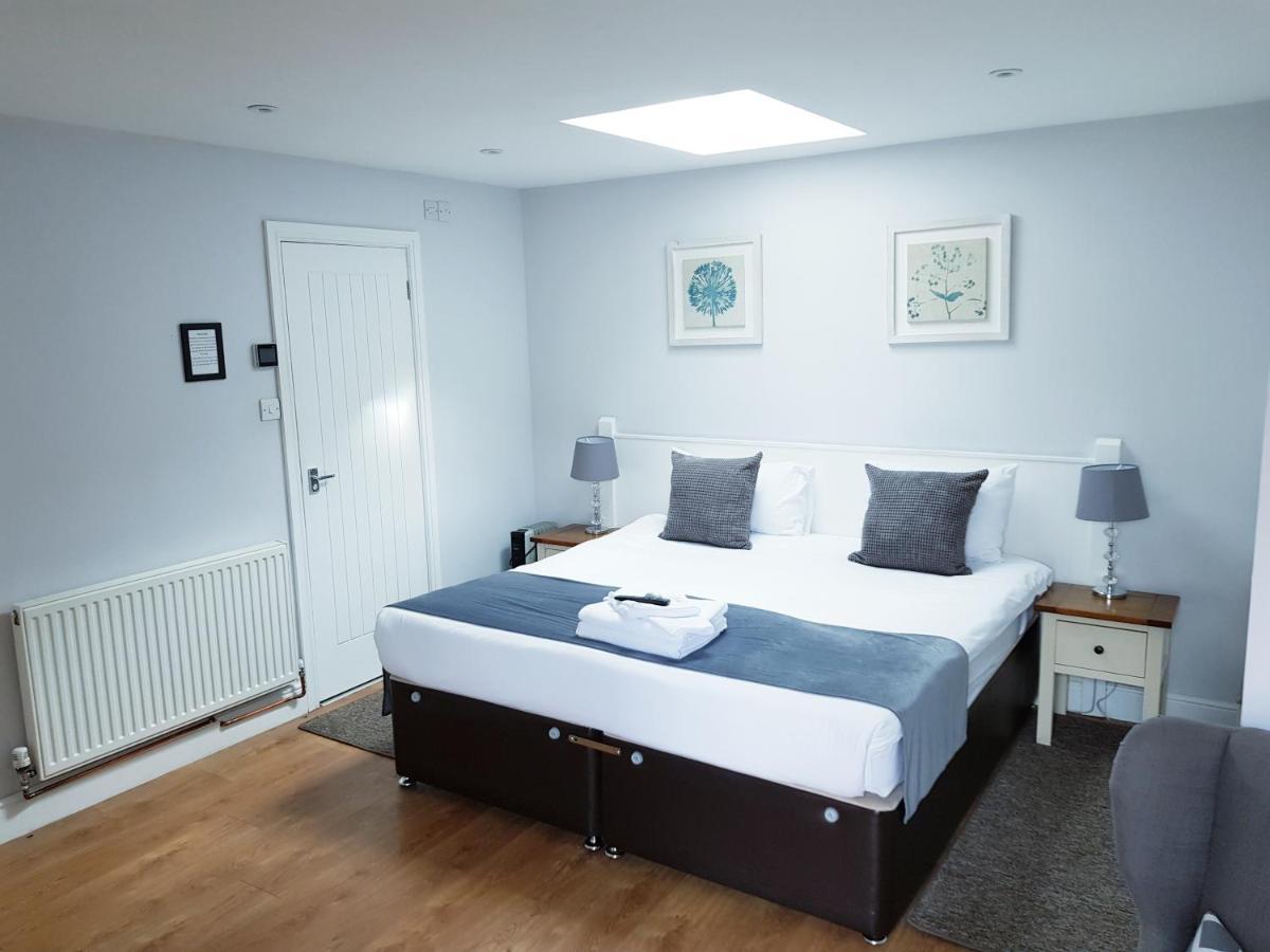Hotel The Oyster Smack à Burnham-on-Crouch Extérieur photo