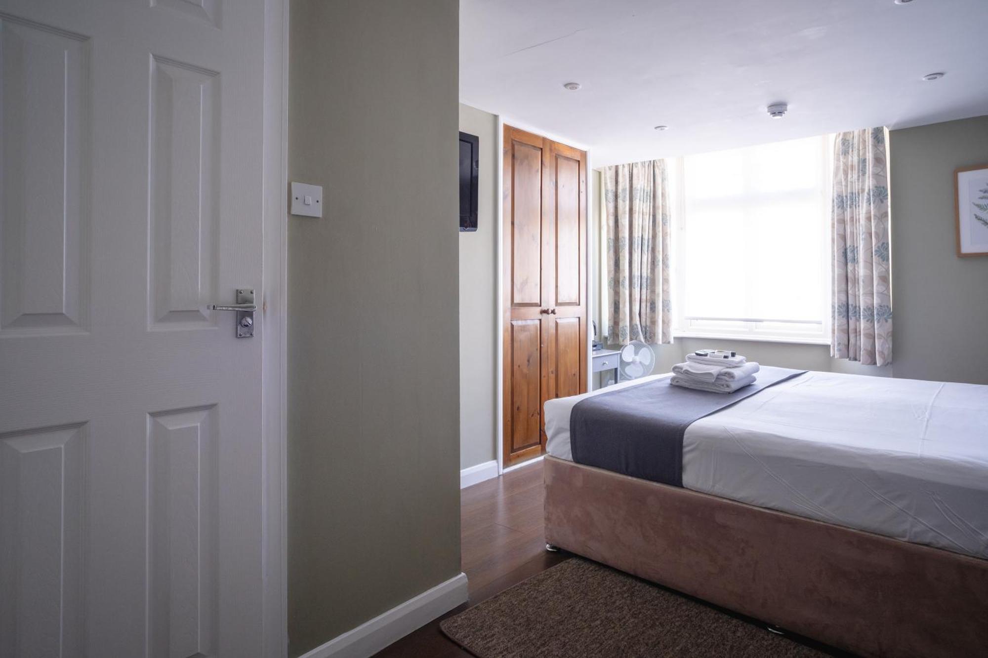 Hotel The Oyster Smack à Burnham-on-Crouch Extérieur photo