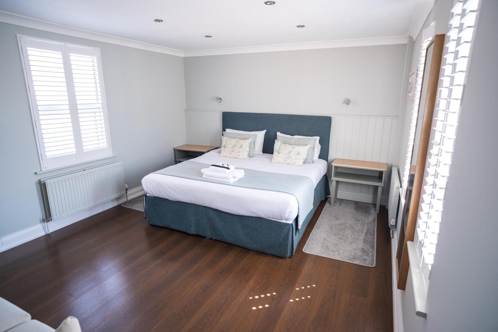 Hotel The Oyster Smack à Burnham-on-Crouch Extérieur photo