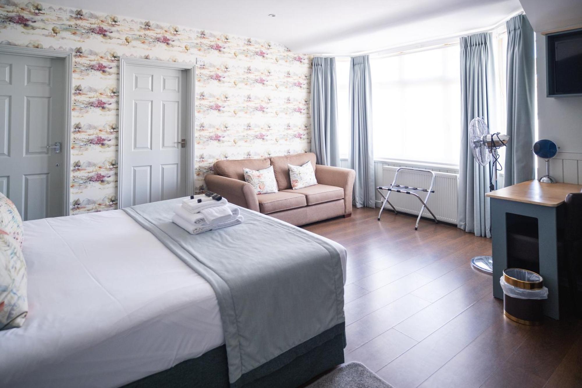 Hotel The Oyster Smack à Burnham-on-Crouch Extérieur photo