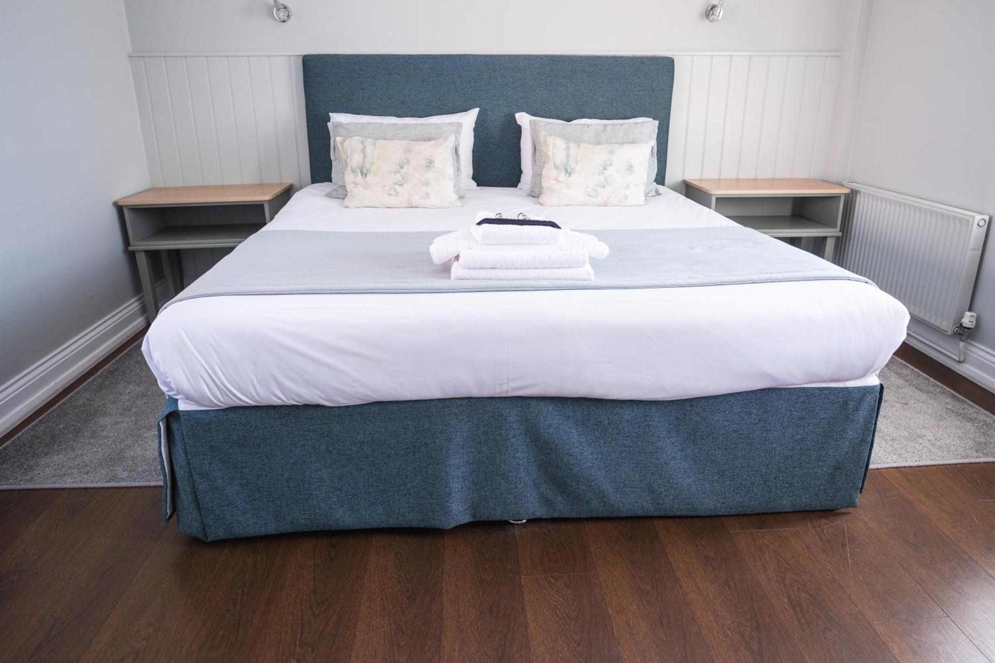 Hotel The Oyster Smack à Burnham-on-Crouch Extérieur photo